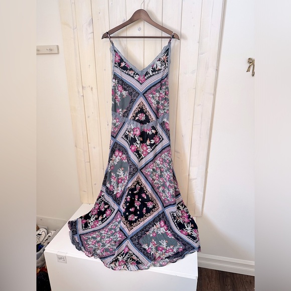 Free People Stevie Maxi Dress Size M Boho Lace Flowy Floral Mixed Media Light - Picture 2 of 7